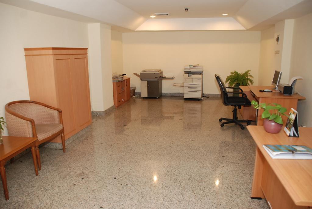 Hotel Sandjaja Palembang Buitenkant foto