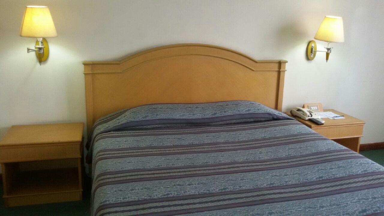Hotel Sandjaja Palembang Buitenkant foto