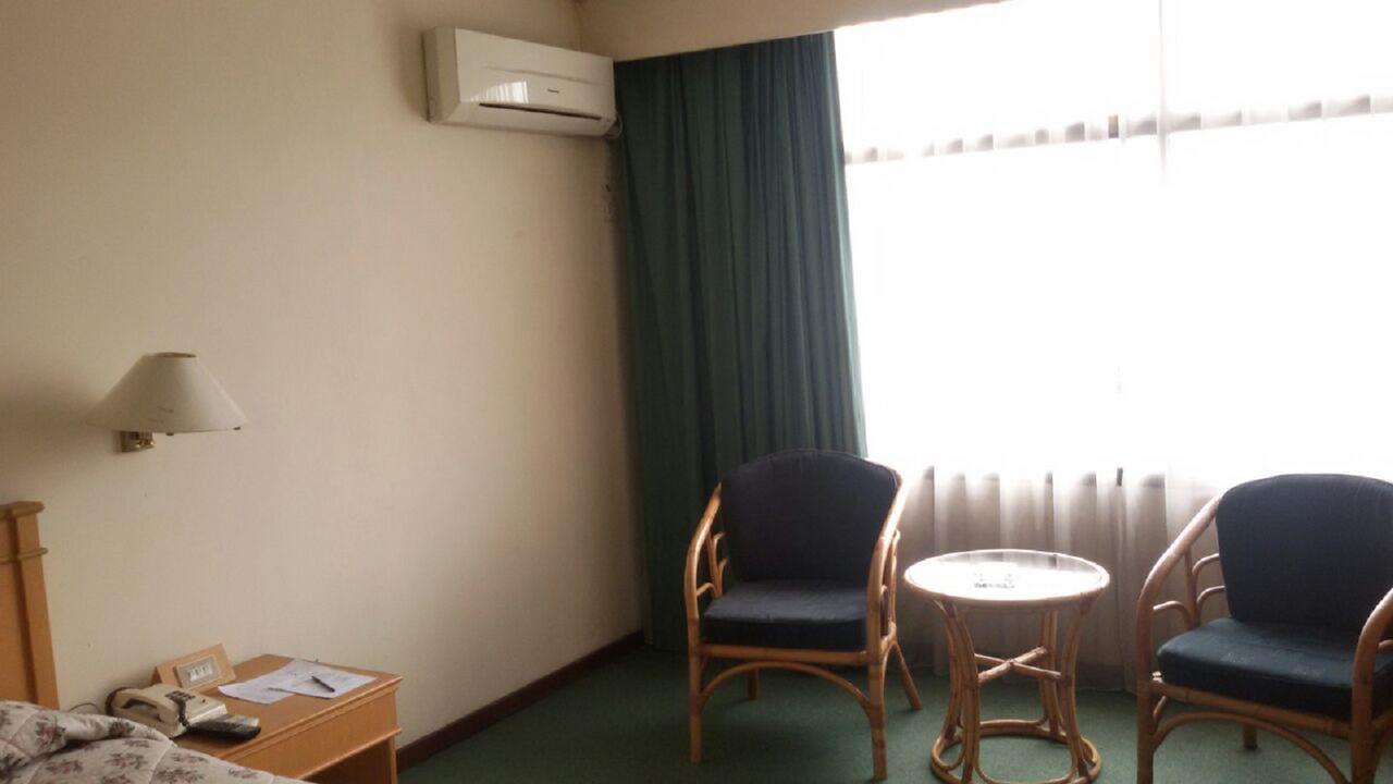 Hotel Sandjaja Palembang Buitenkant foto