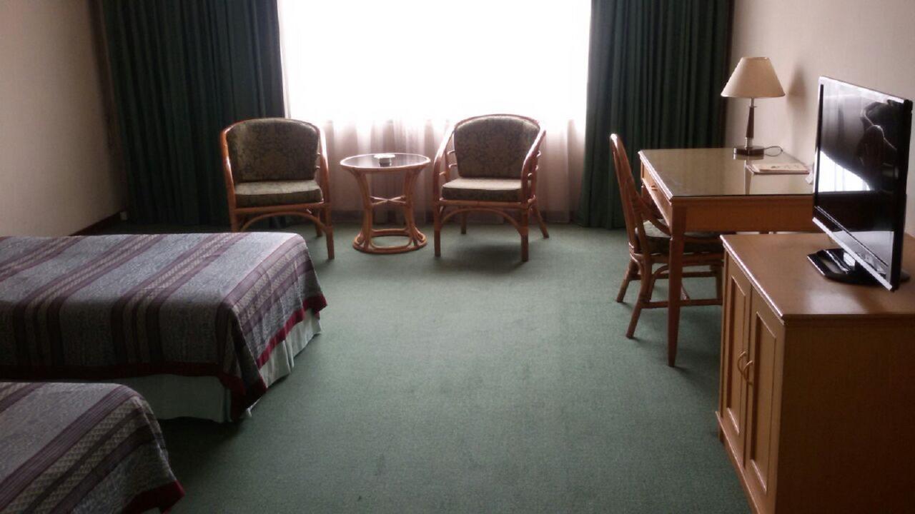 Hotel Sandjaja Palembang Buitenkant foto
